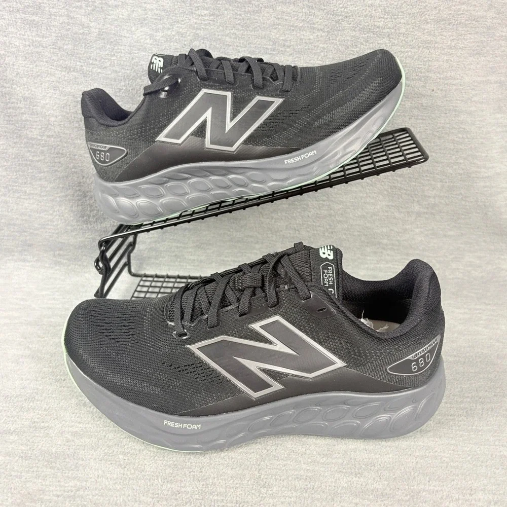New Balance 680 v8 Waterproof Running Sneakers Womens 8.5 Black Comfort Trainers